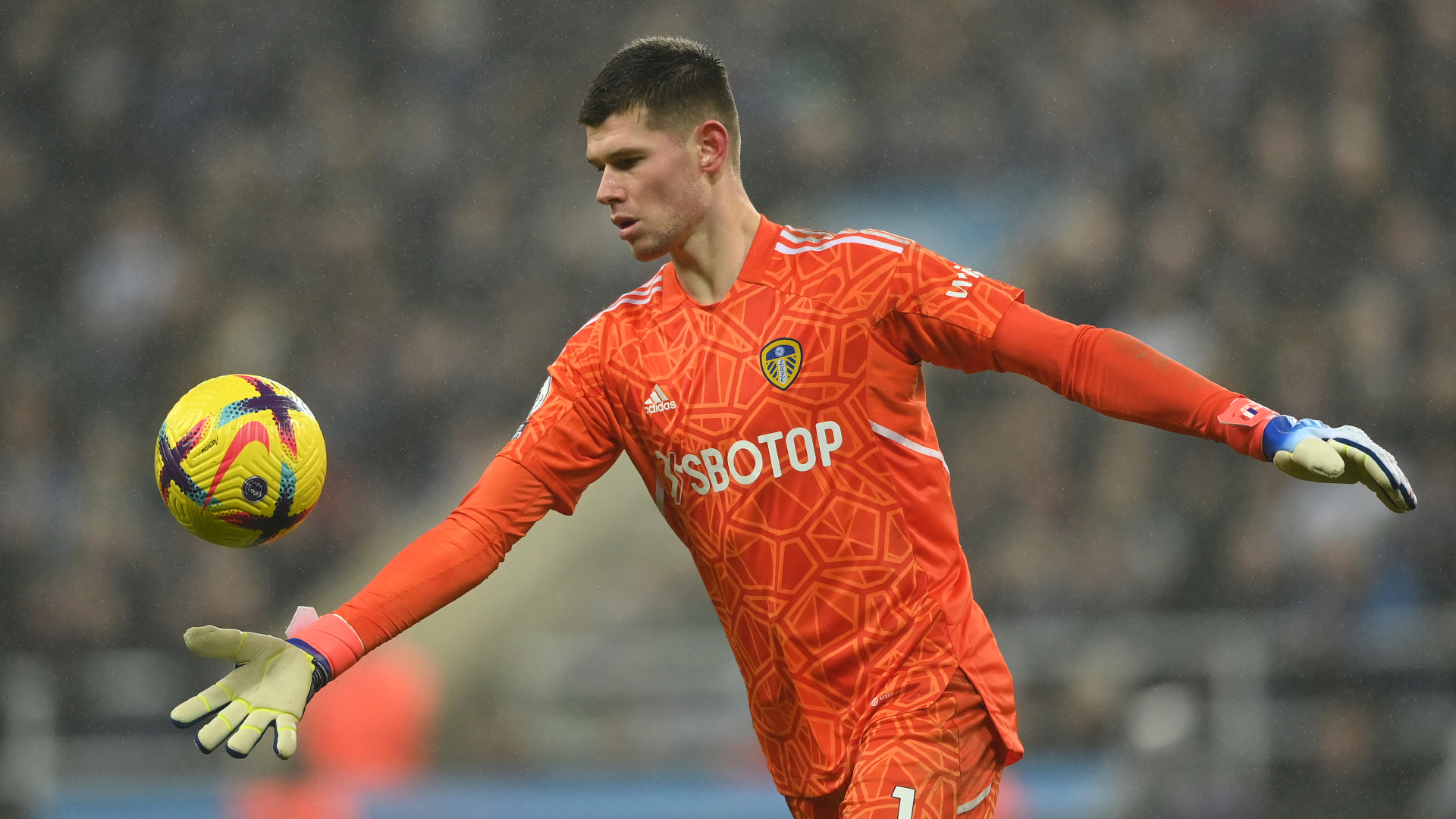 Bayern Munich eyes Leeds 'keeper Illan Meslier