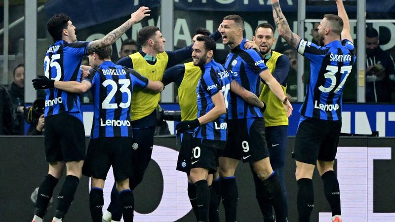 Naples enfin battu, l'Inter relance la Serie A !
