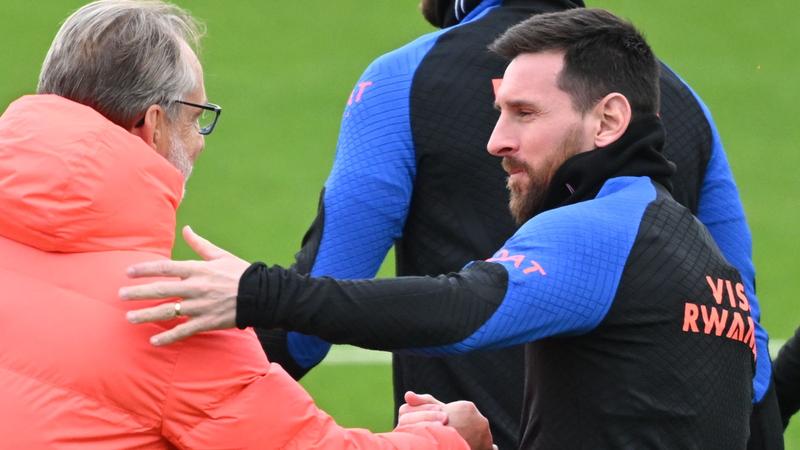 ميسي سعيد بعودته إلى تدريبات باريس سان جيرمان