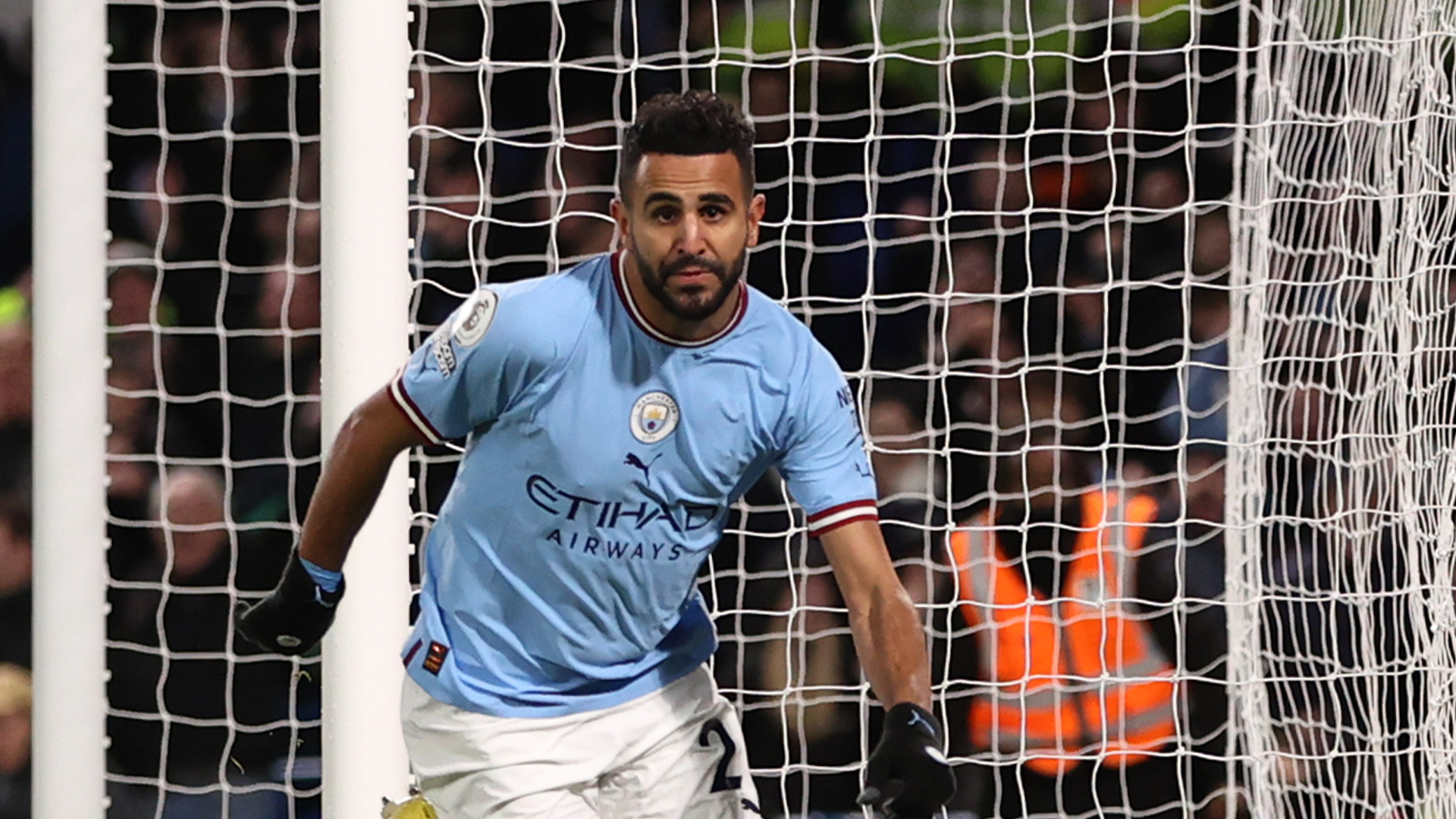 Man City beats Chelsea to edge closer to Arsenal