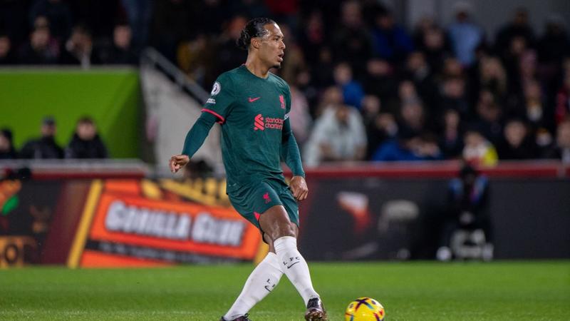 Van Dijk estará más de un mes de baja