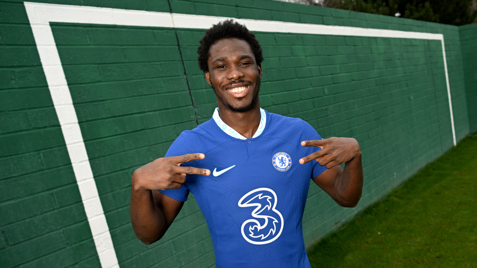 Fofana completes 'dream' move to Chelsea