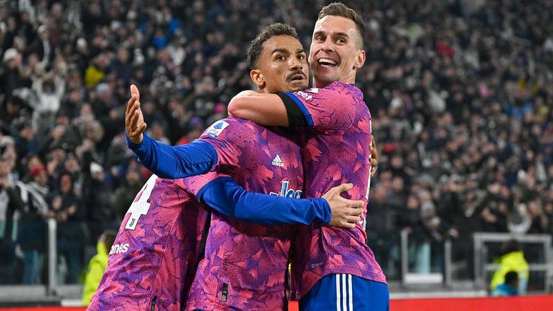 Juventus late show keeps clean run going