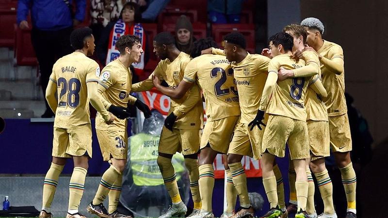 برشلونة يحسم موقعة القمة أمام أتليتيكو مدريد ويعزز صدارته