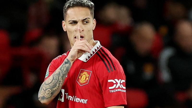 League Cup : League Cup : La frappe enroulée et millimétrée d'Antony pour Manchester United !