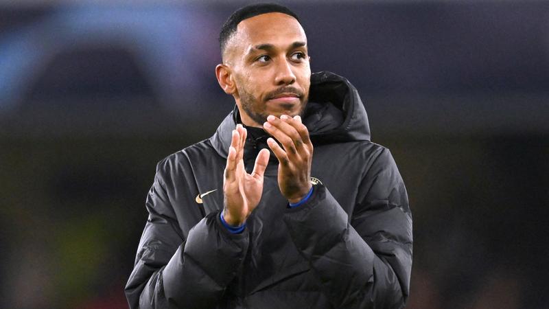 تقارير: أوباميانغ يريد العودة لبرشلونة