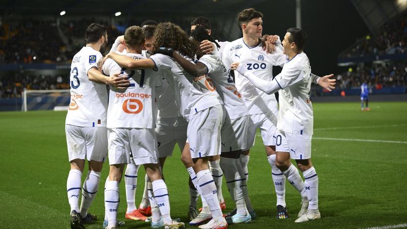Olympique de Marsella vence 0-2 al Troyes