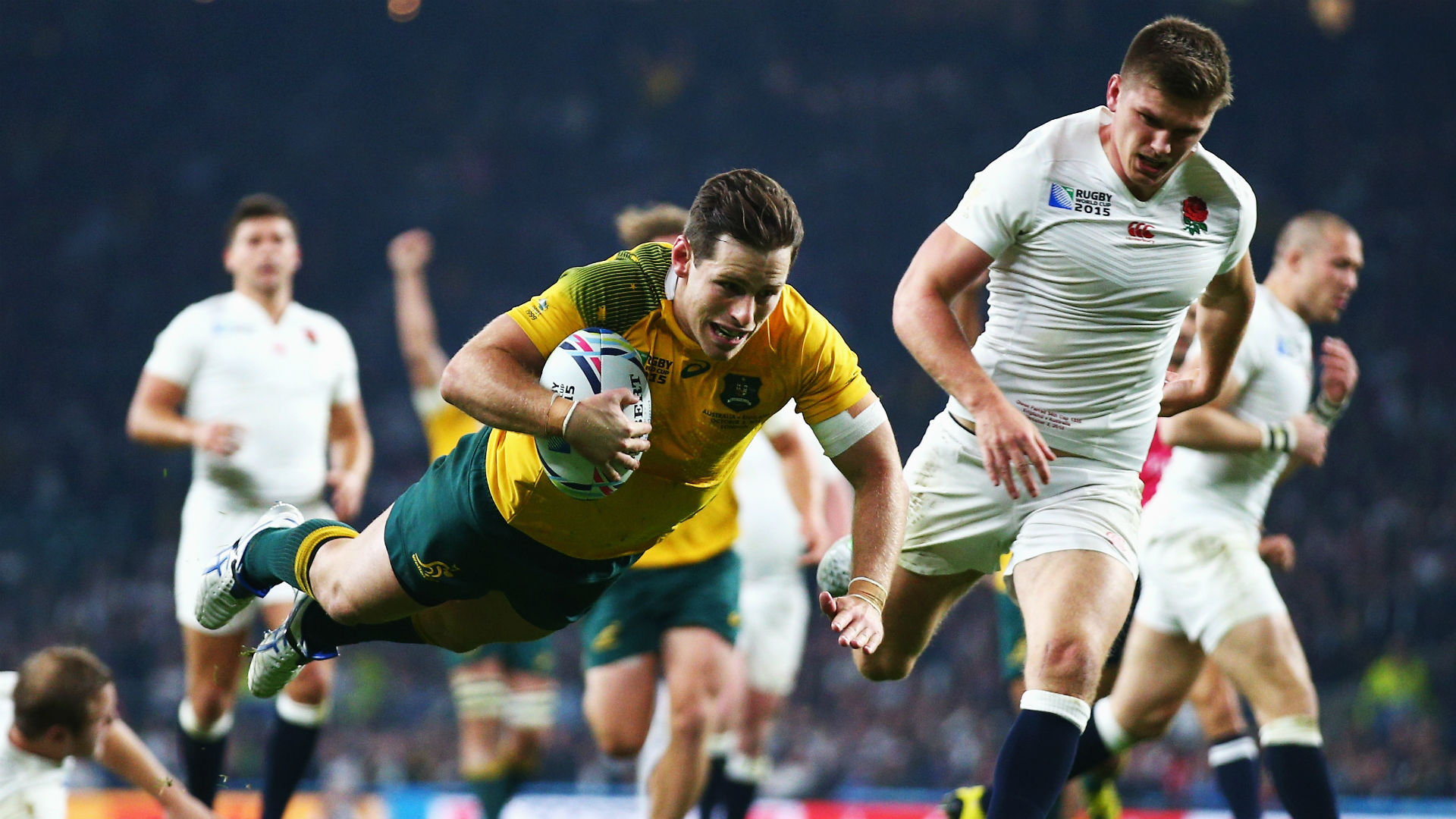 Record-breaking Foley dumps out England