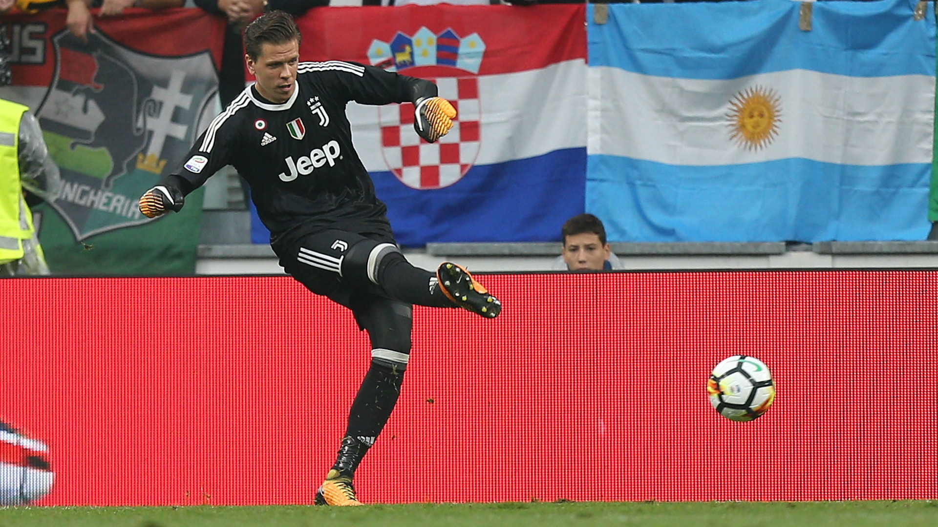 Wojciech Szczesny To Face Fiorentina