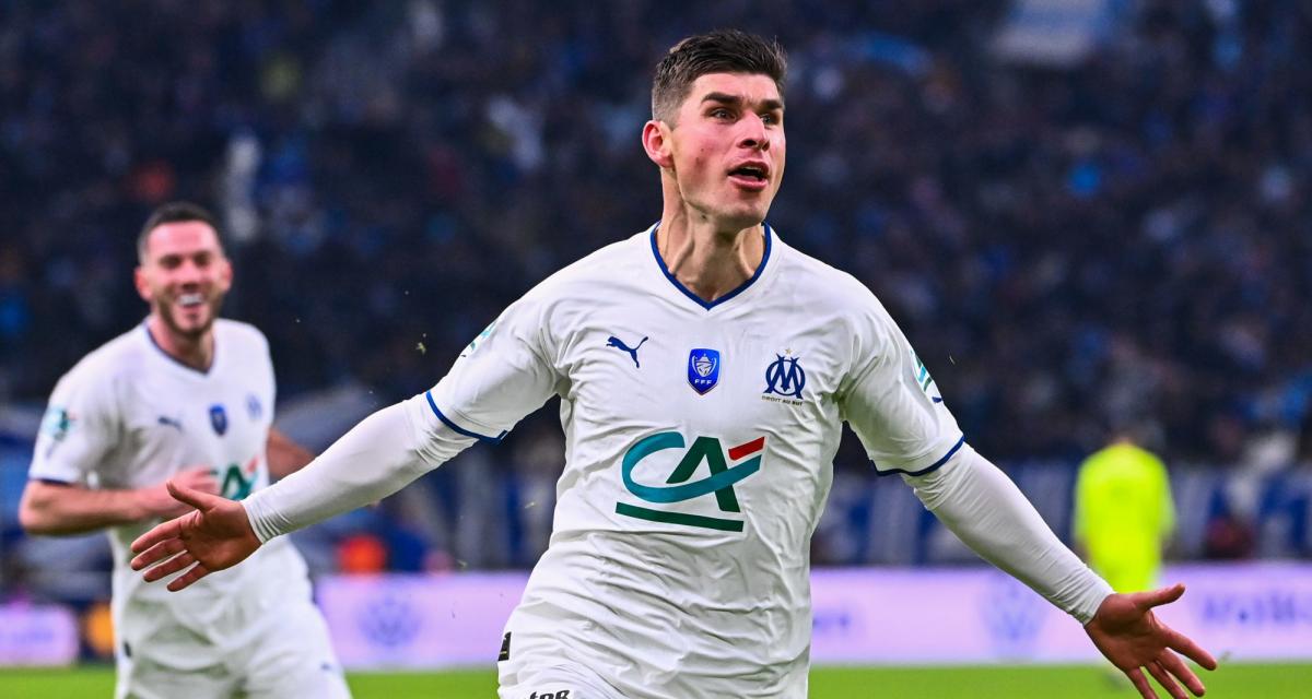 Besiktas a fait une offre pour Ruslan Malinovskyi