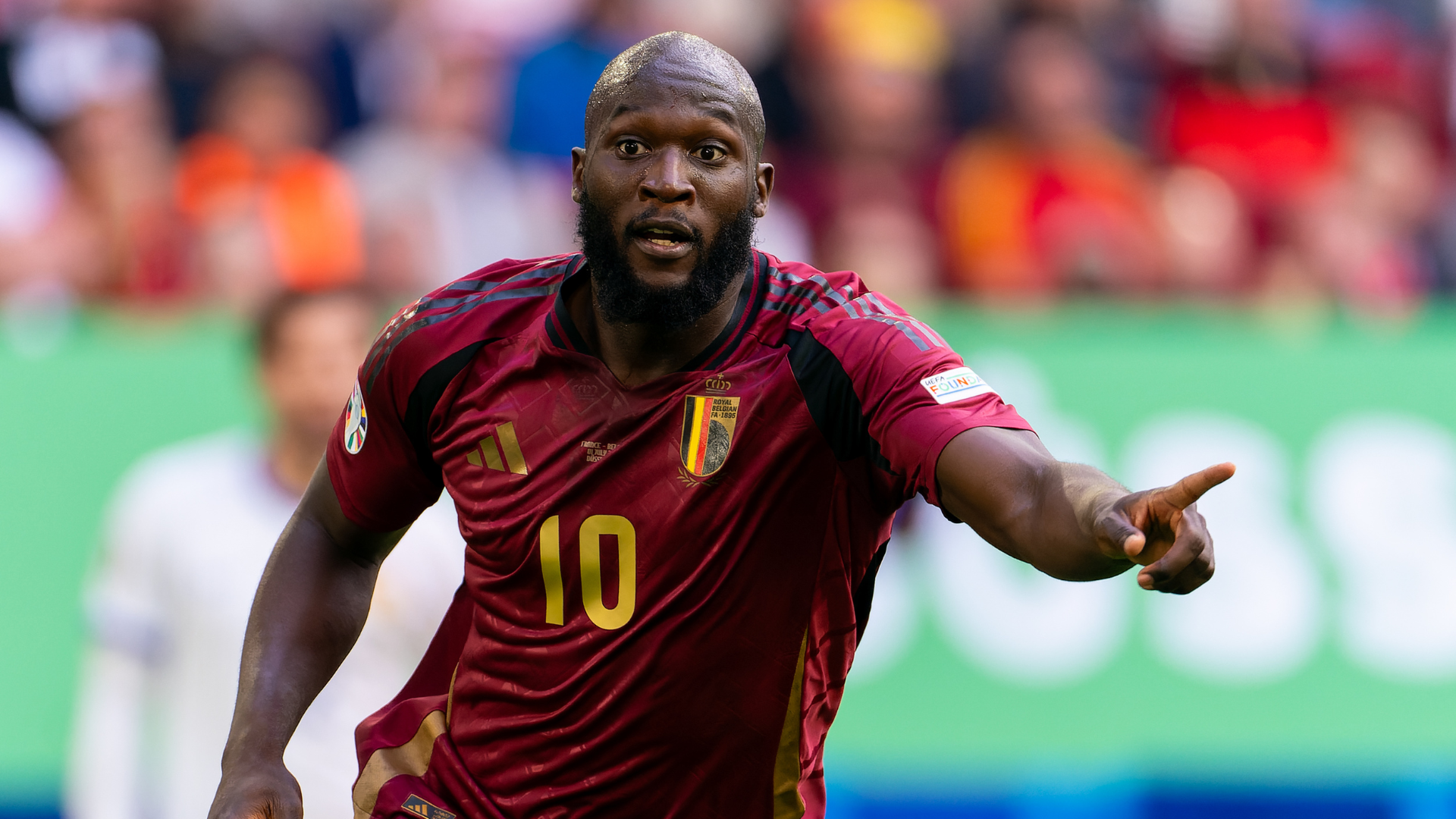 Lukaku completes Napoli transfer