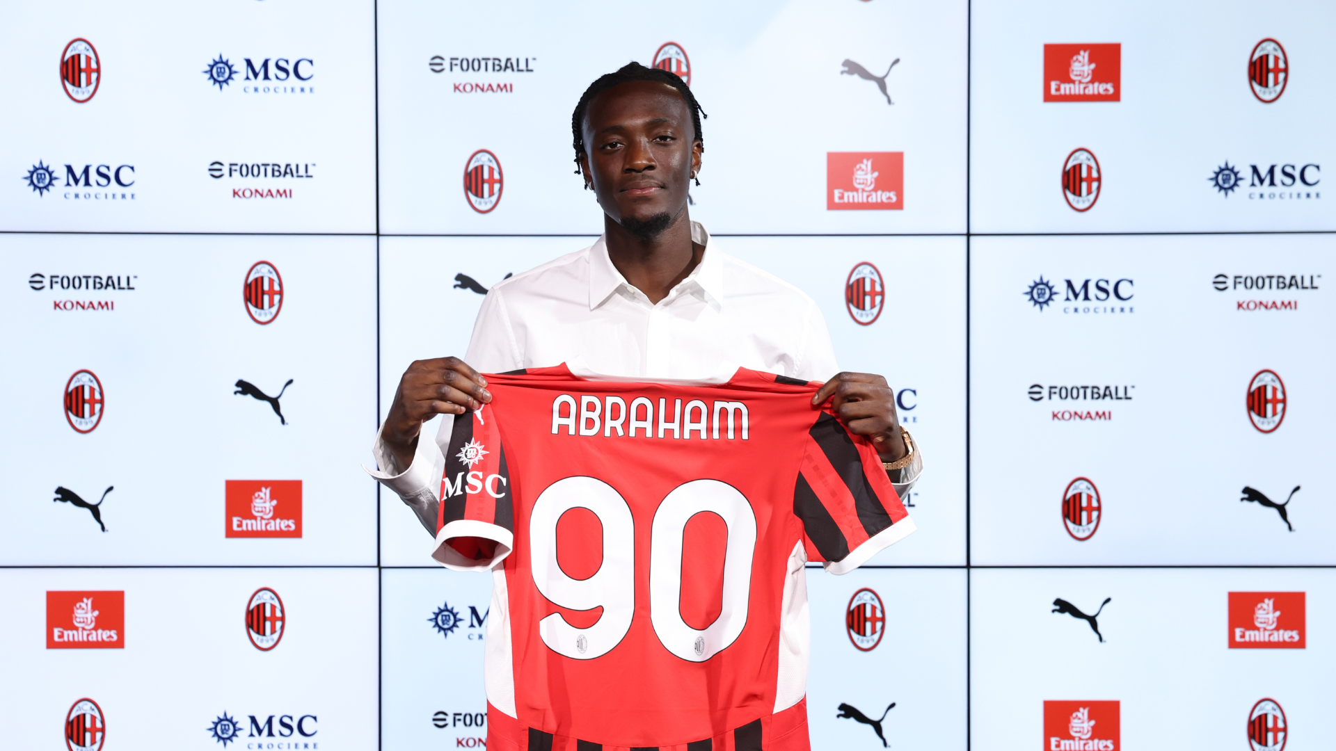 Abraham signs for Milan