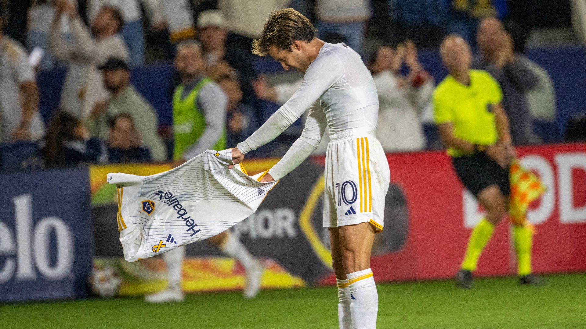 Report: LA Galaxy 4-2 LAFC