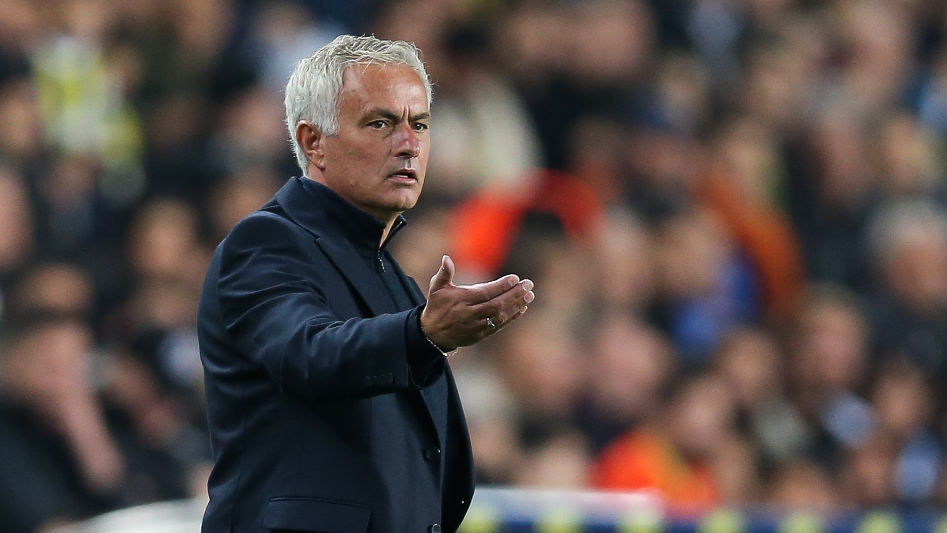 Mourinho slams VAR after Fener win