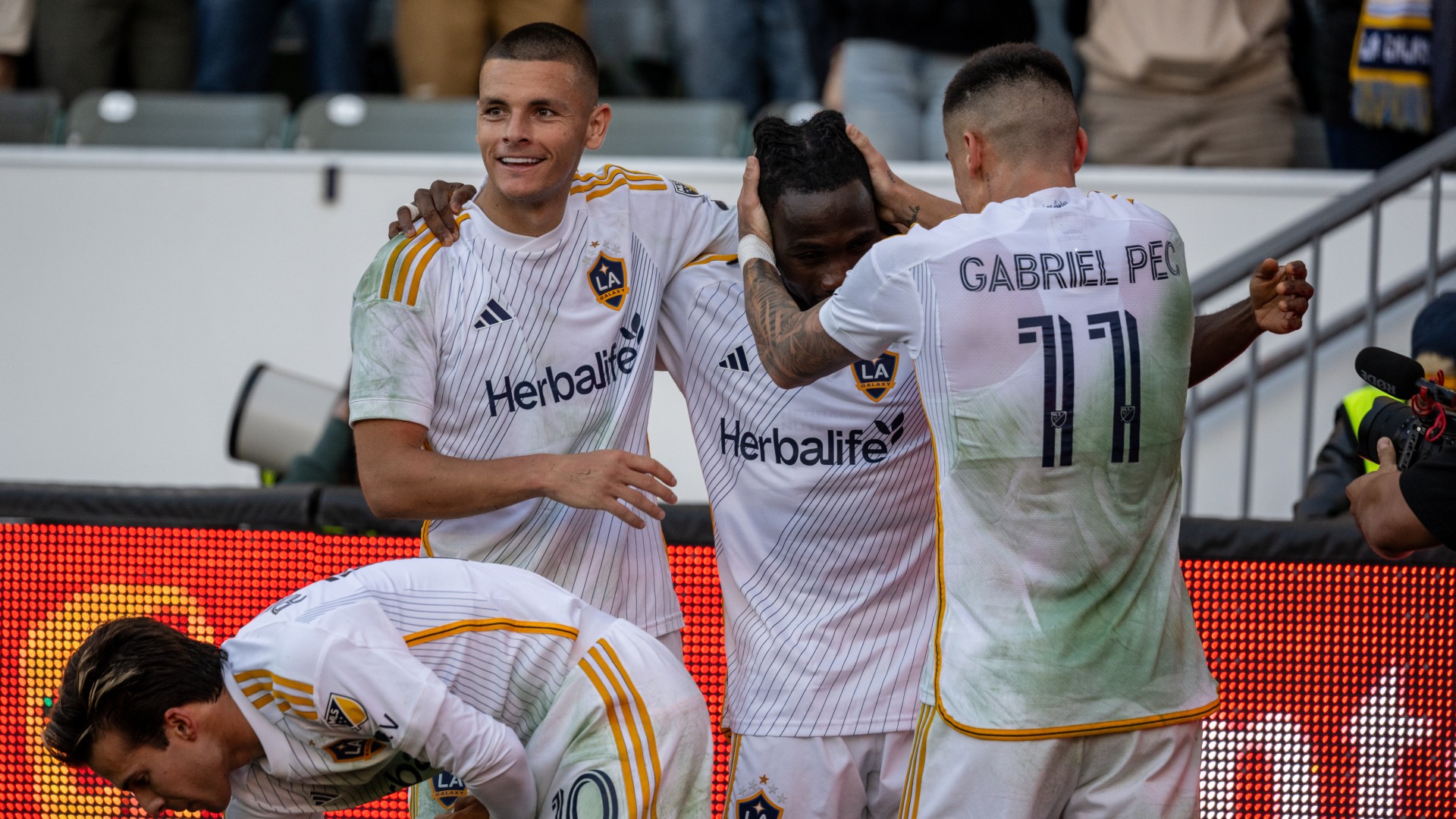 Report: La Galaxy 6-2 Minnesota