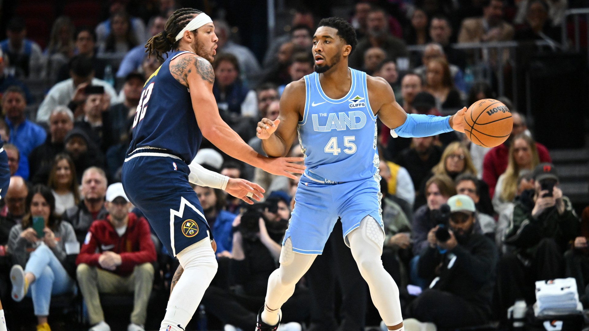 Cavs overcome Jokic, beat Nuggets