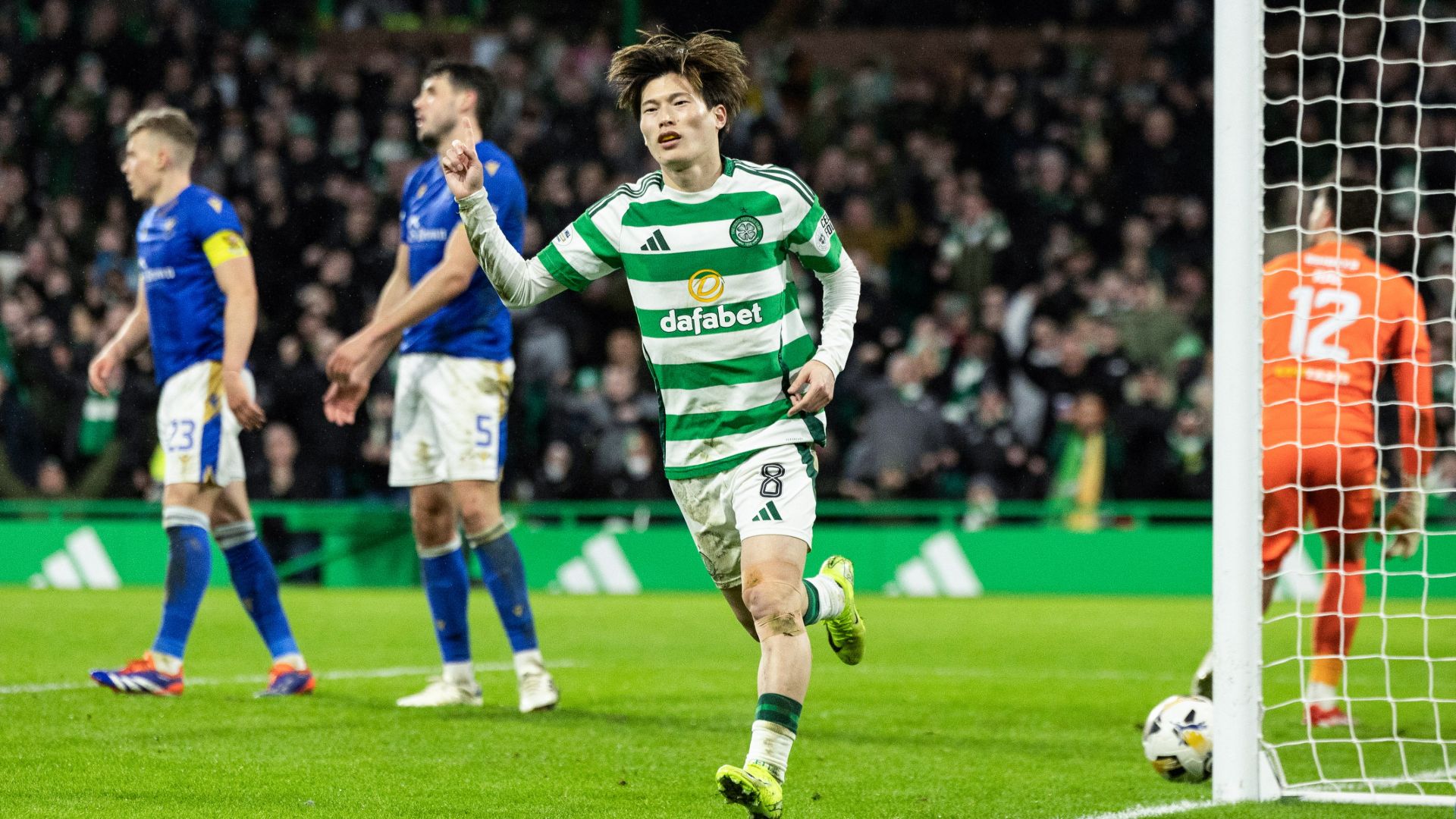 Celtic pull further clear at summit