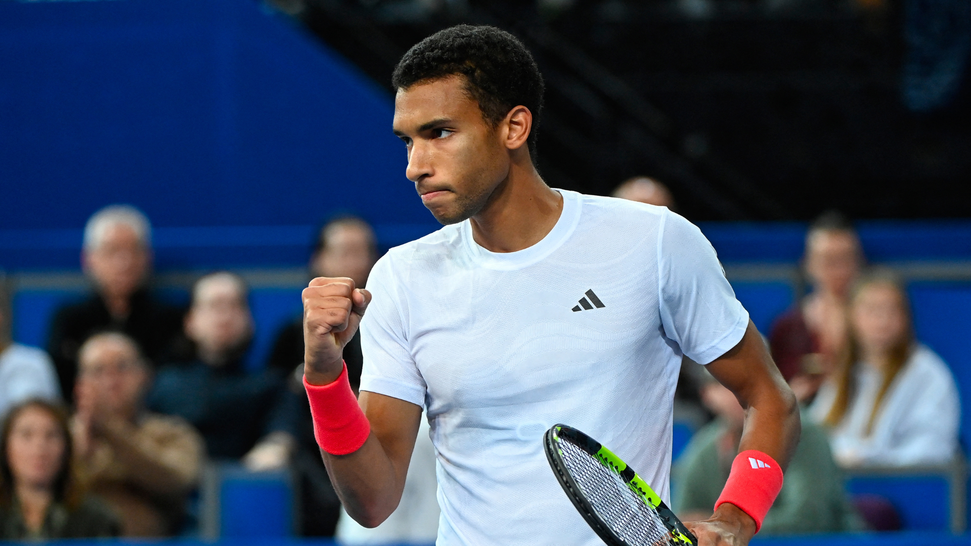 Auger-Aliassime wins in Montpellier