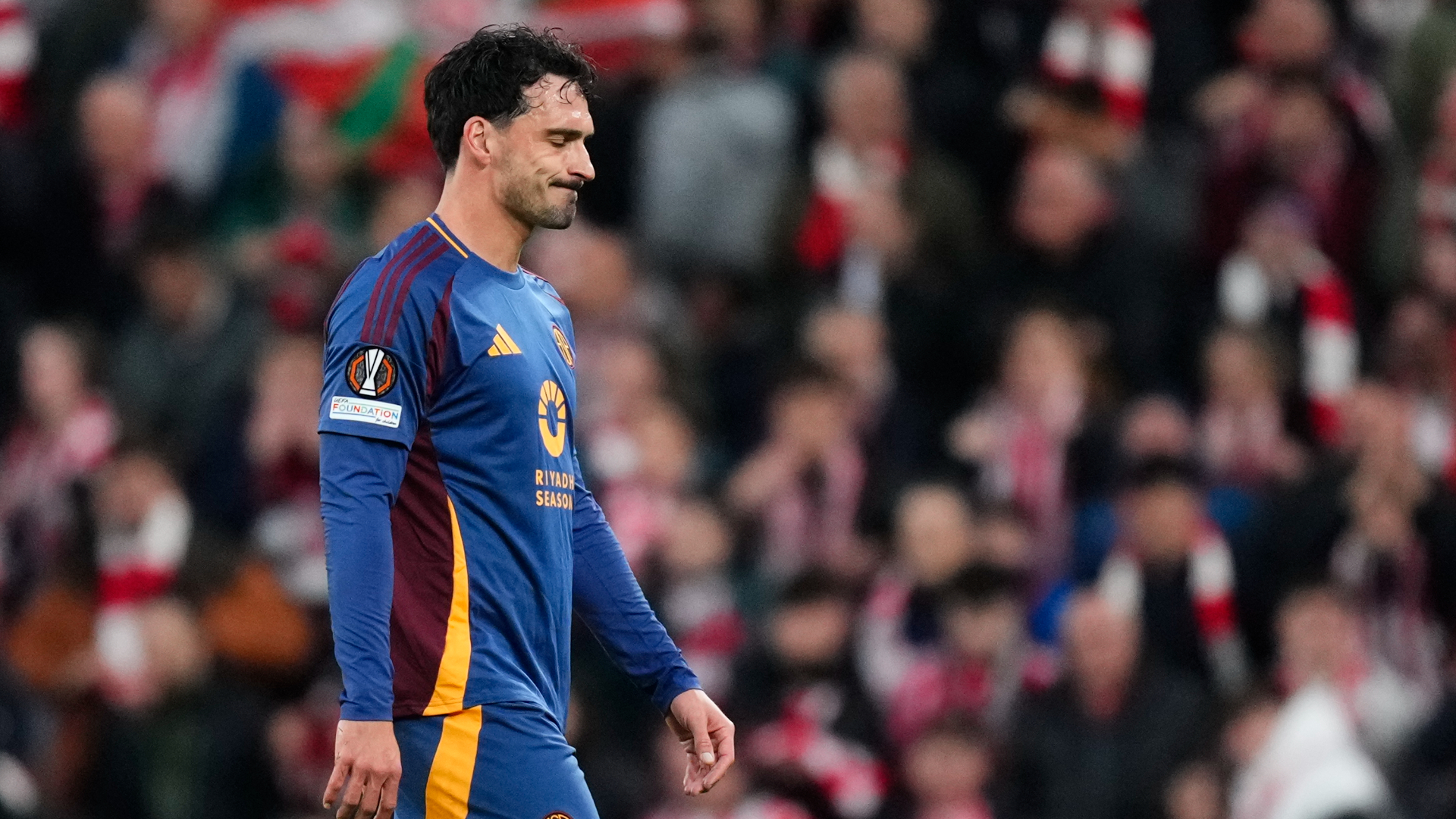 Hummels apologises to Roma