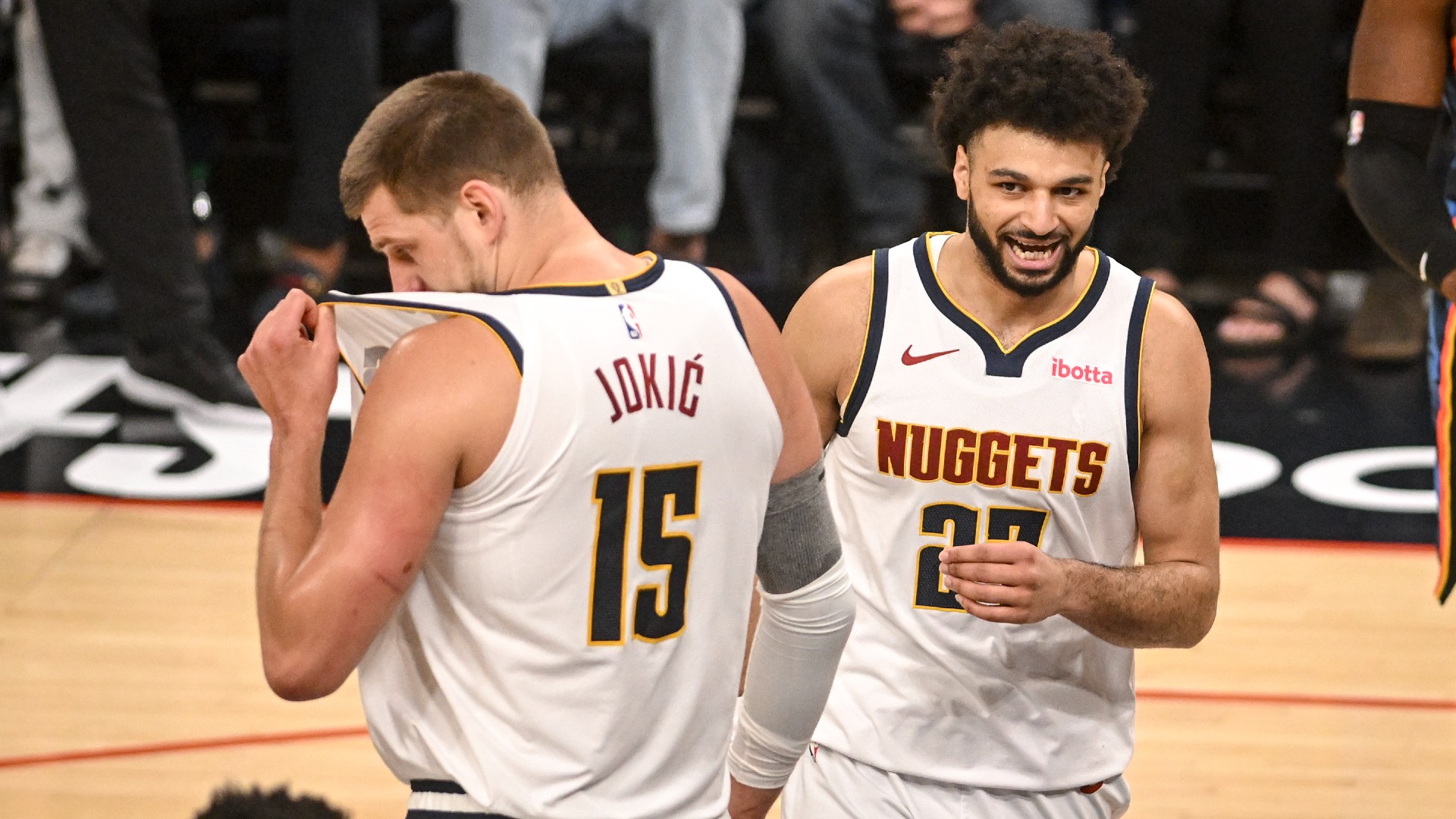 Nuggets, Knicks post stunning wins