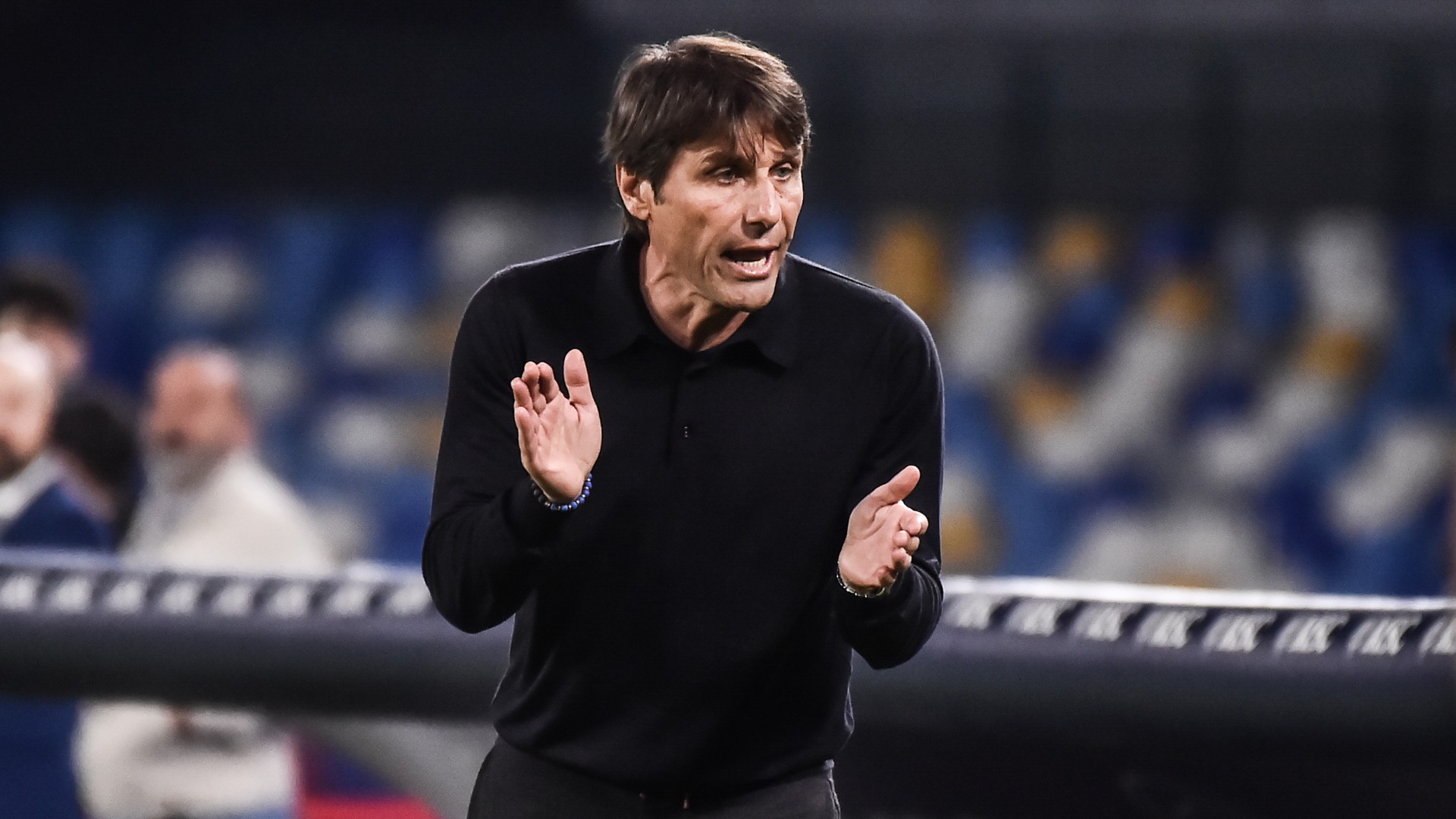 Conte hopes to make Napoli history