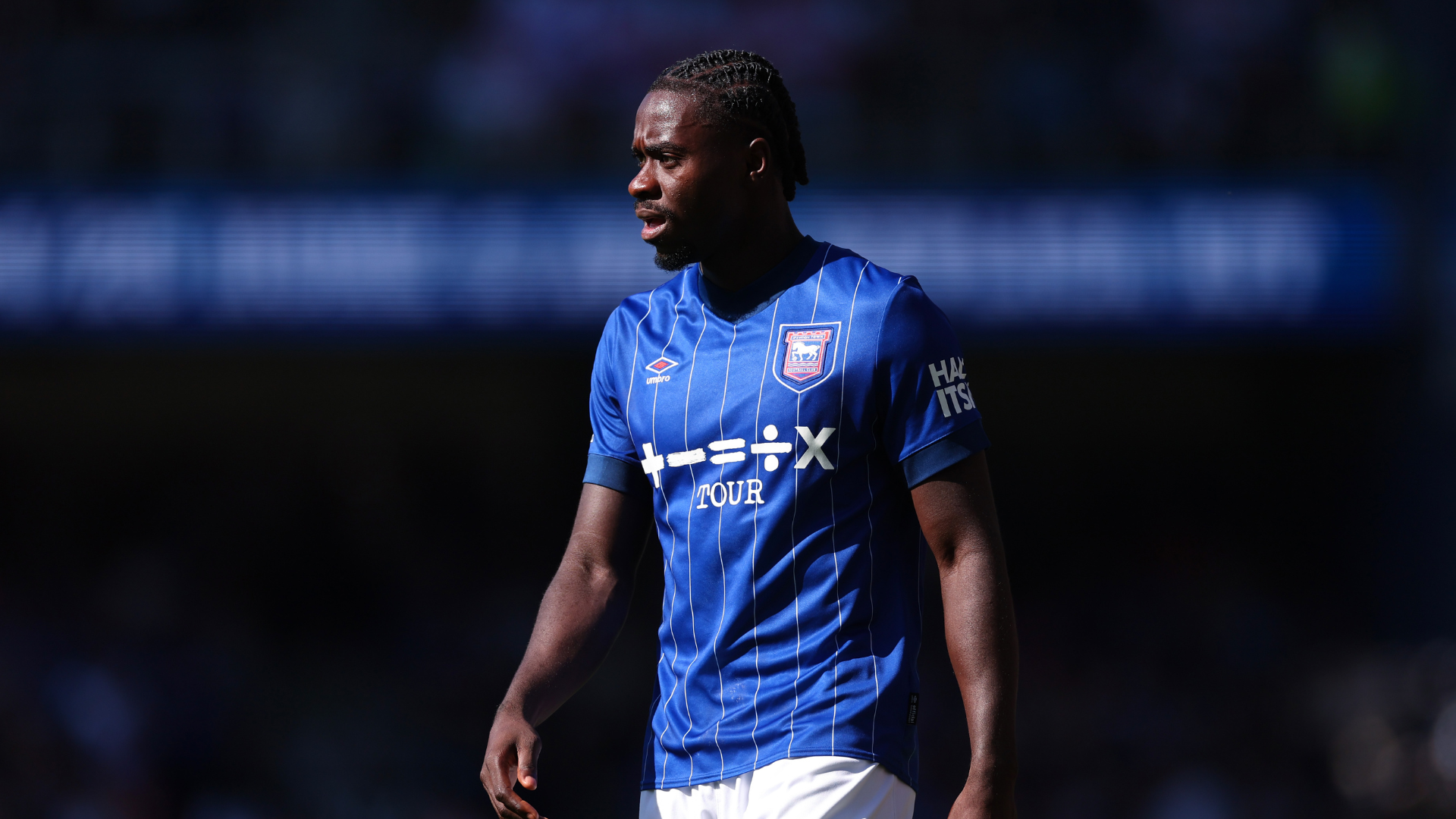 Burnley sign Hartman and Tuanzebe
