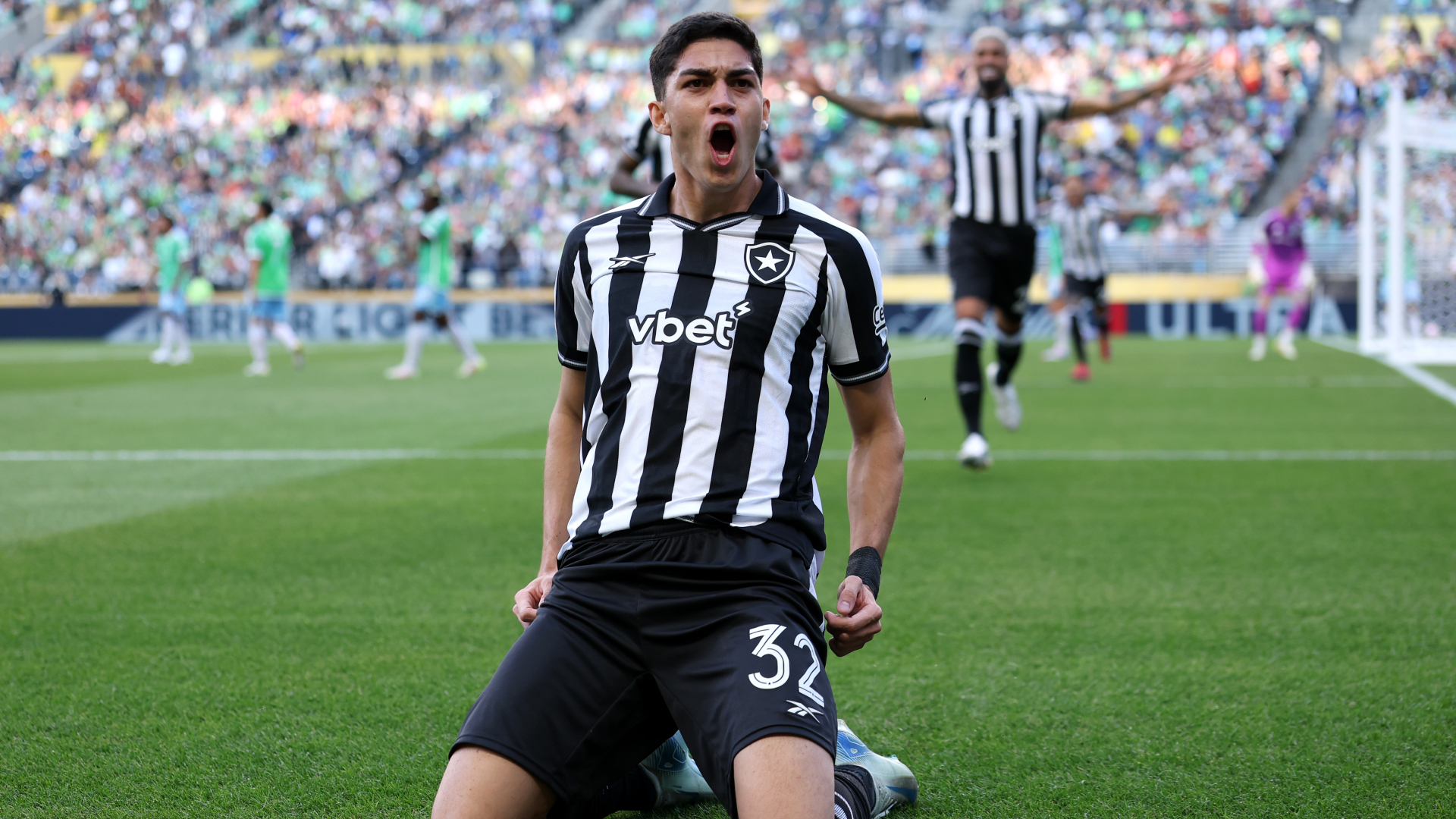 Forest complete Jair Cunha signing