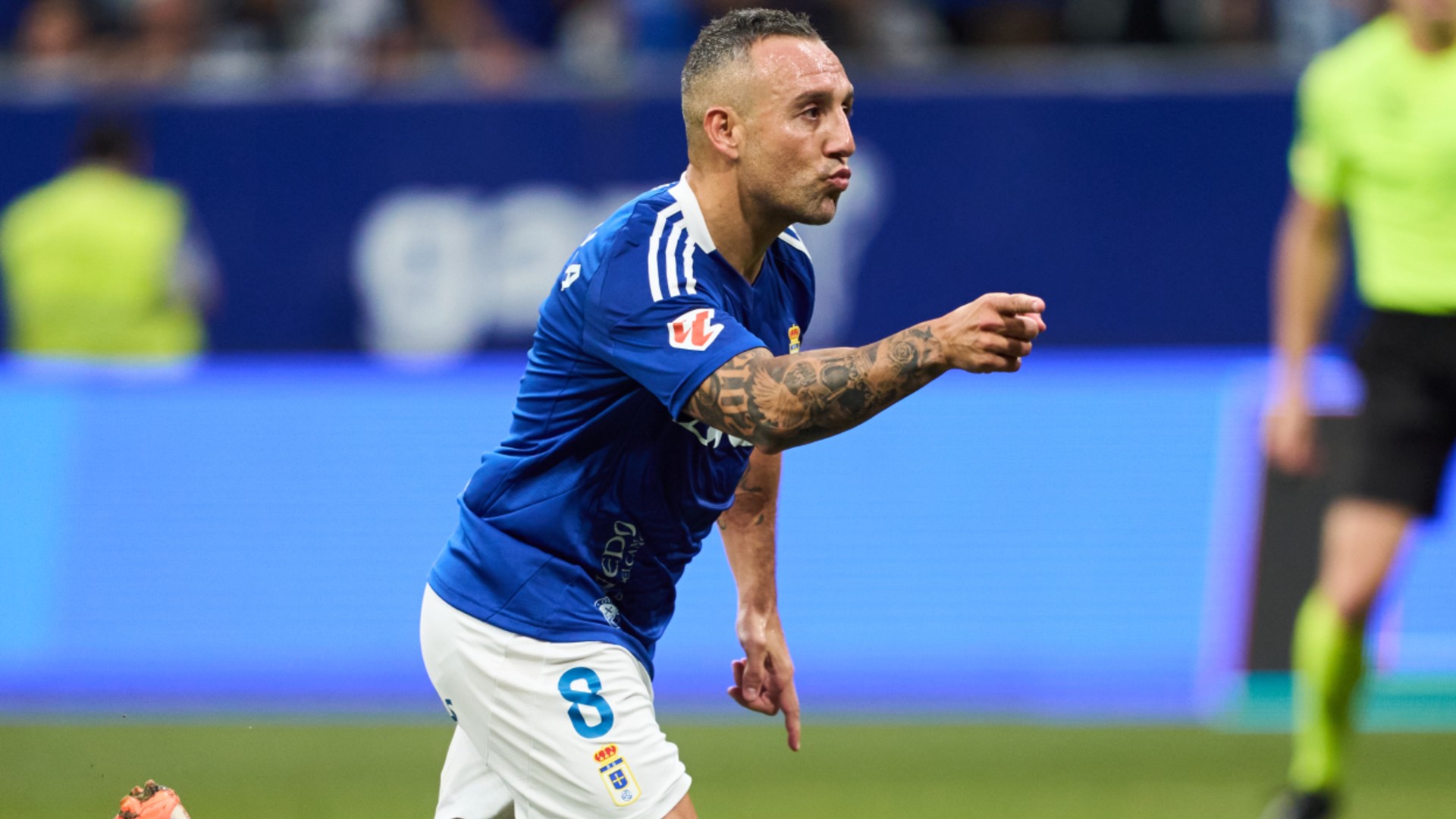 Cazorla extends Real Oviedo stay