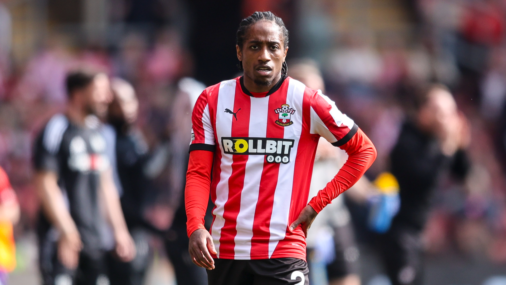 Besiktas cancel Walker-Peters deal