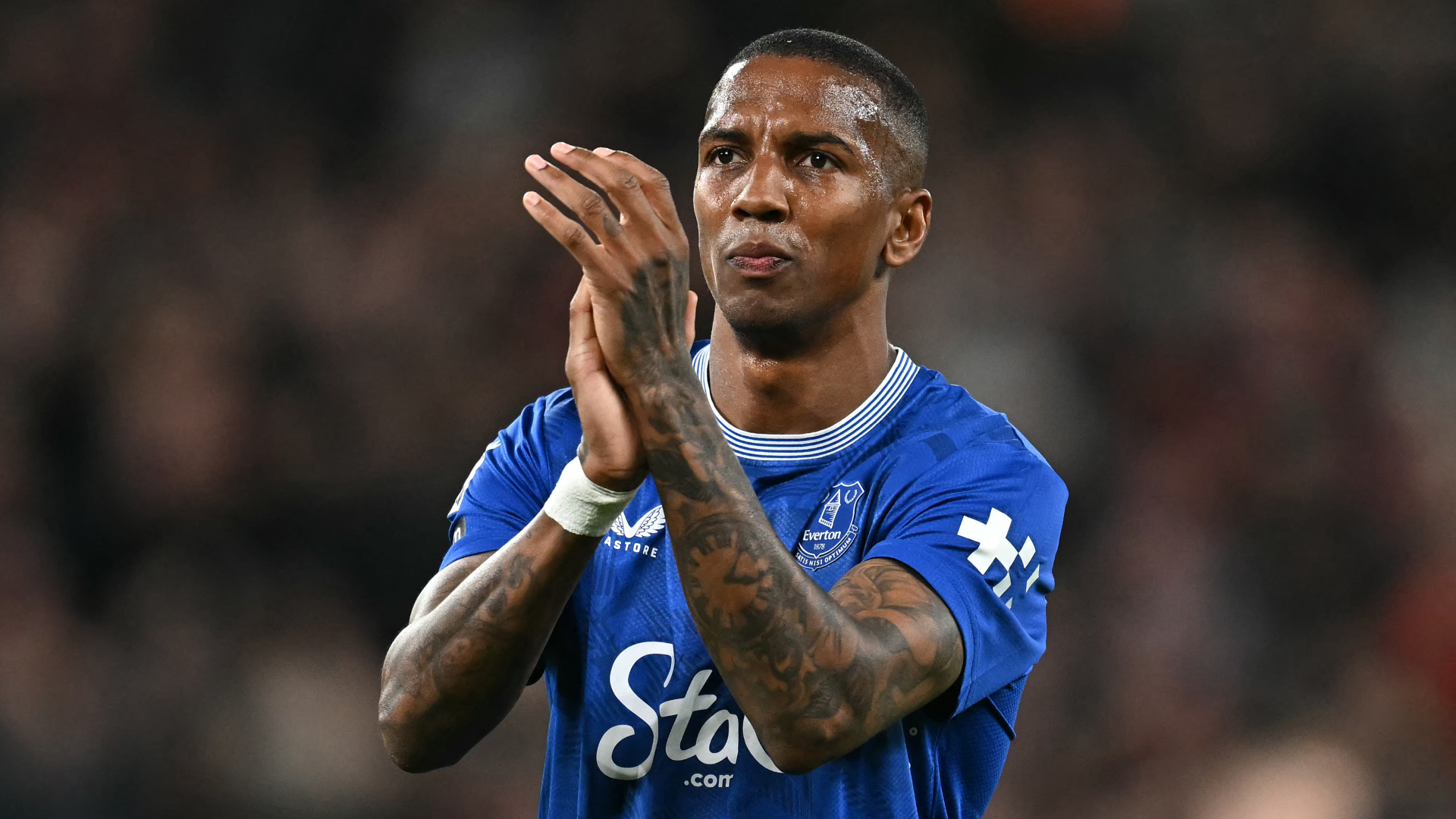 Young joins Ipswich on a free