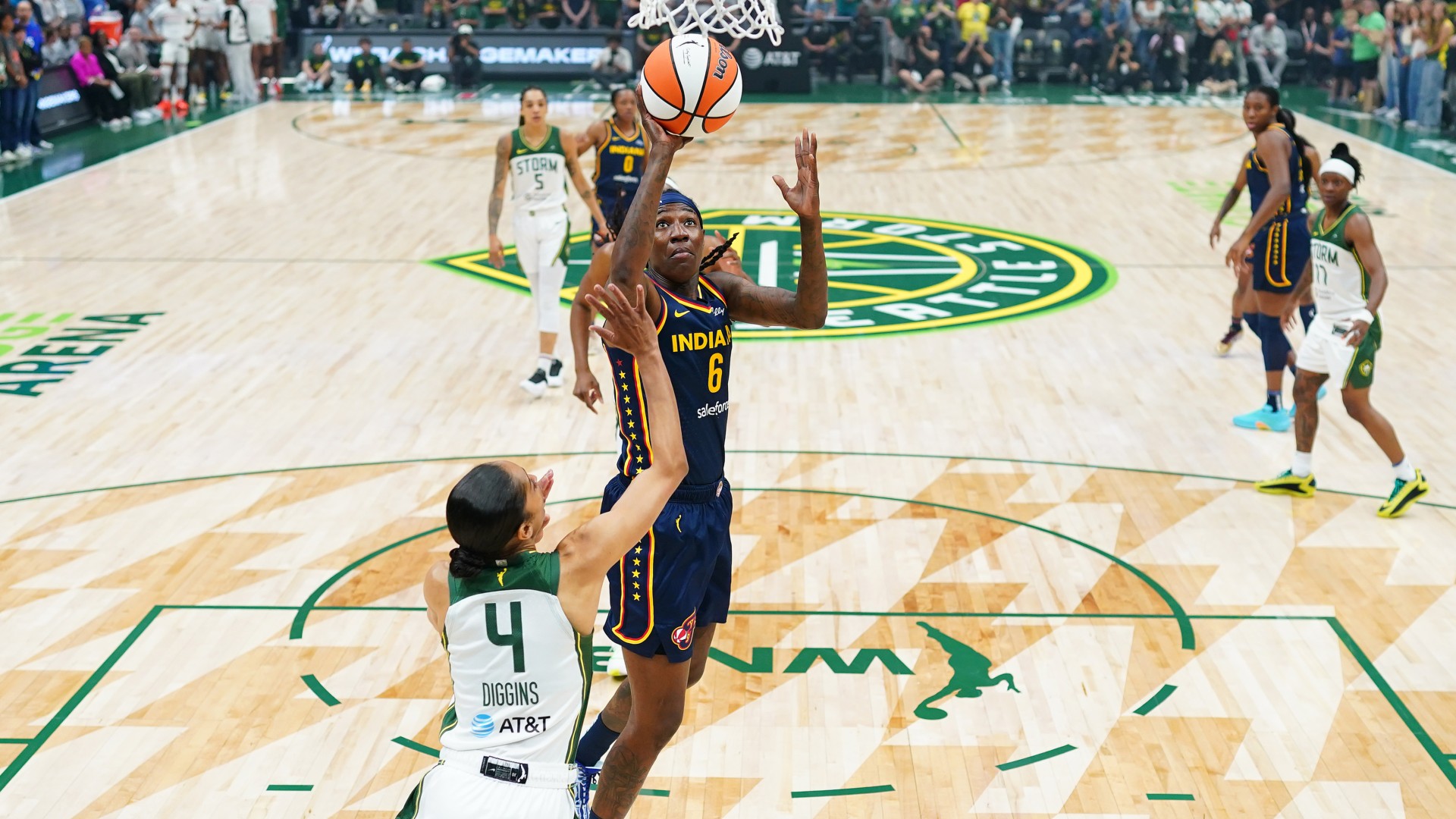 Fever win fifth straight