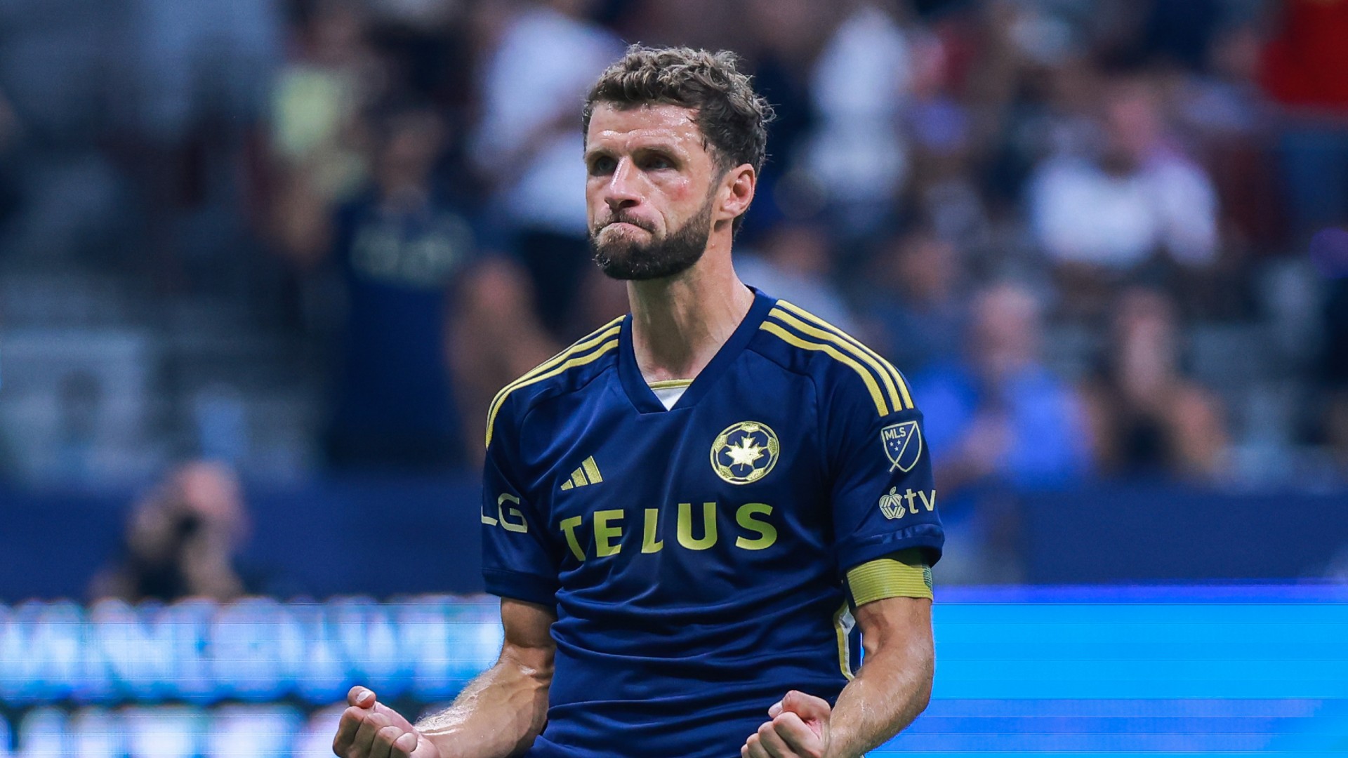 Muller shines in statement win