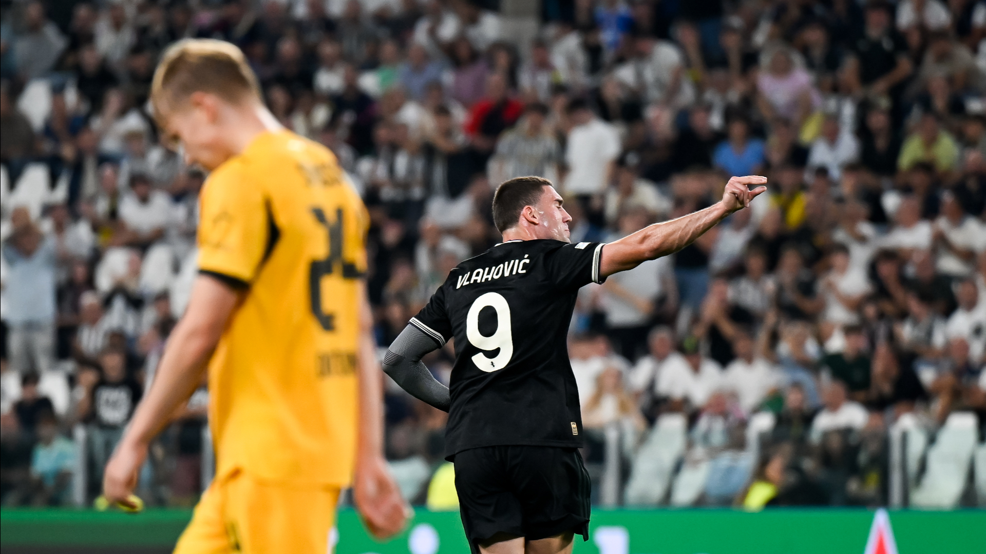 Kobel fumes at Dortmund collapse