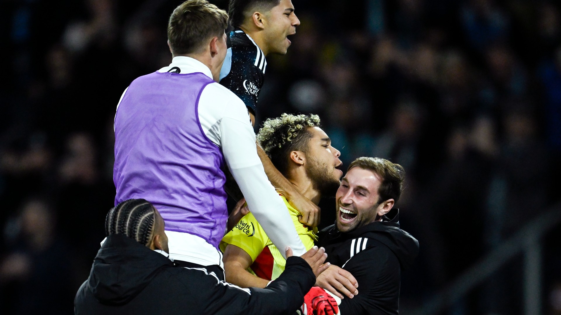 Minnesota edge Seattle on penalties
