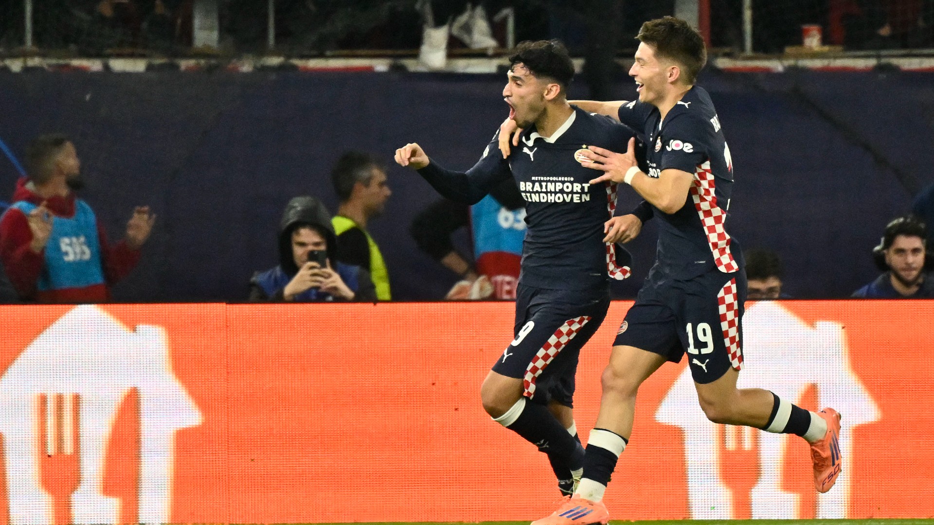 Pepi spares PSV's blushes