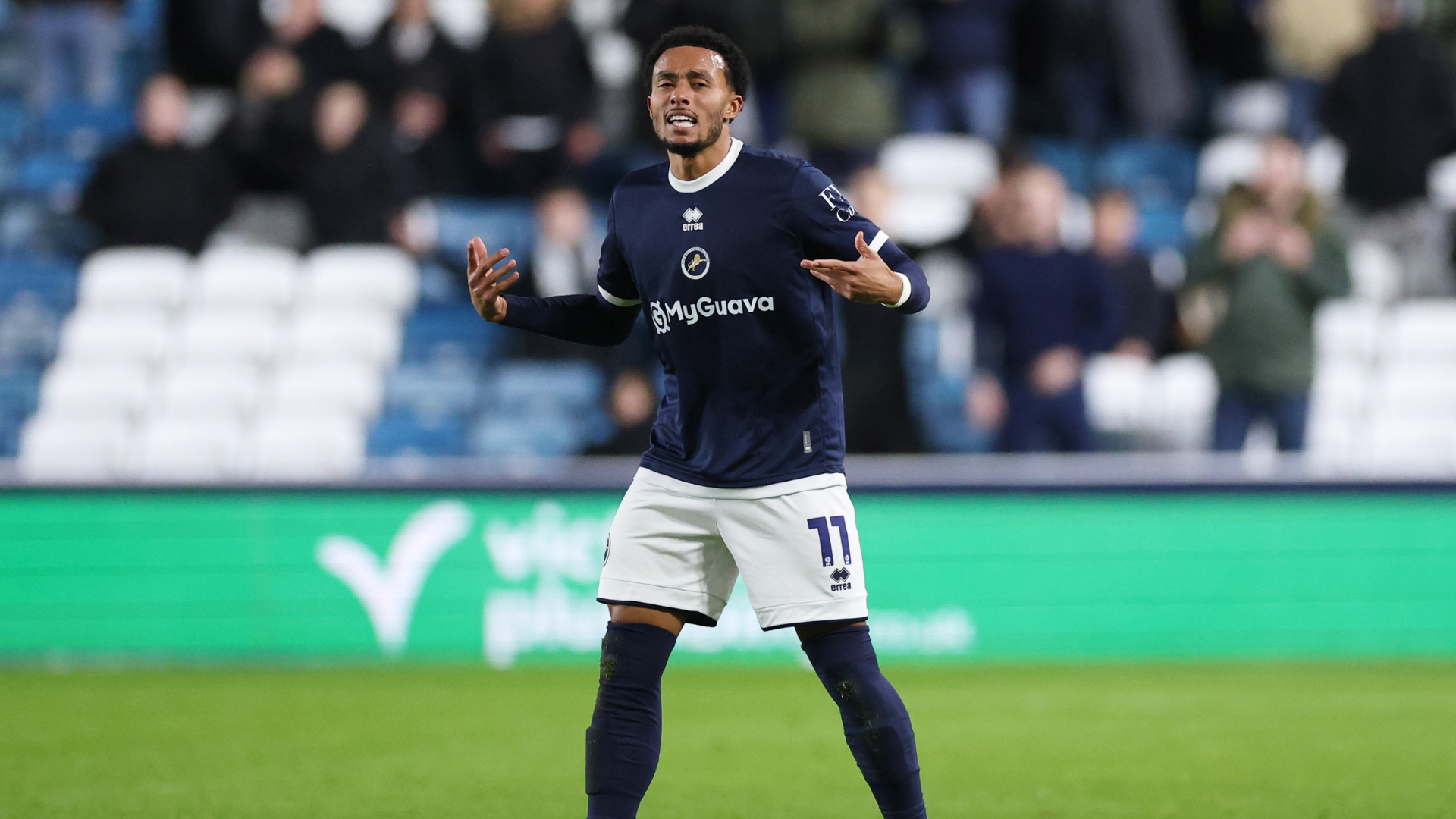 Millwall down Owls, Blades win