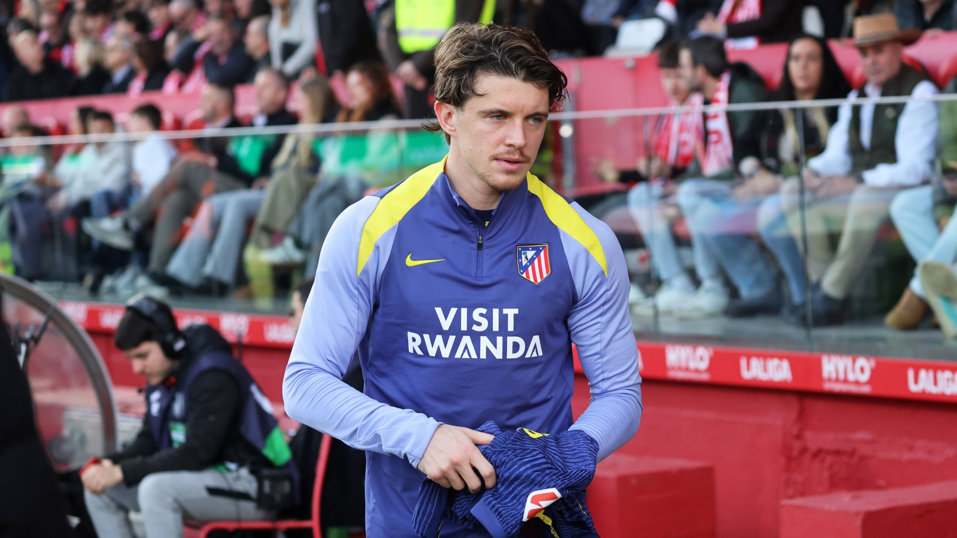 Gallagher signs for Spurs