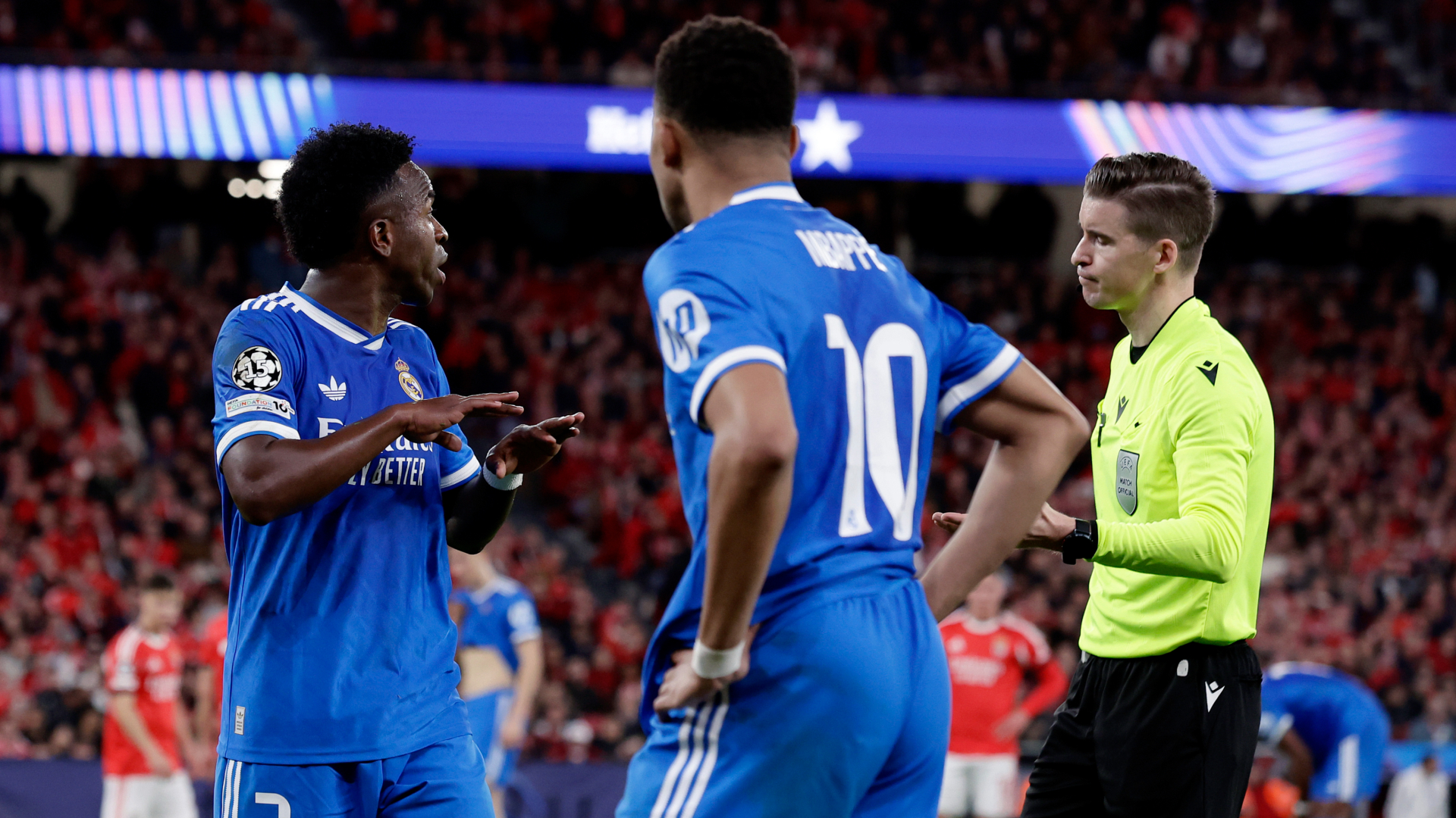 Trent: Vinicius abuse a disgrace