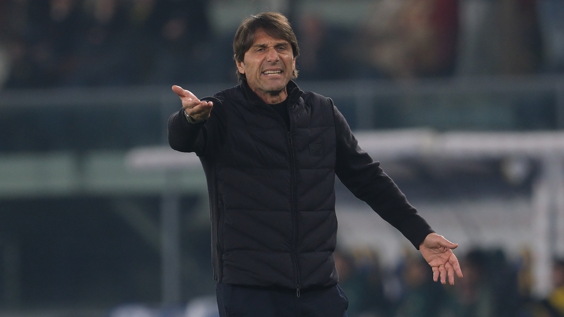 Conte warns Napoli in top four race
