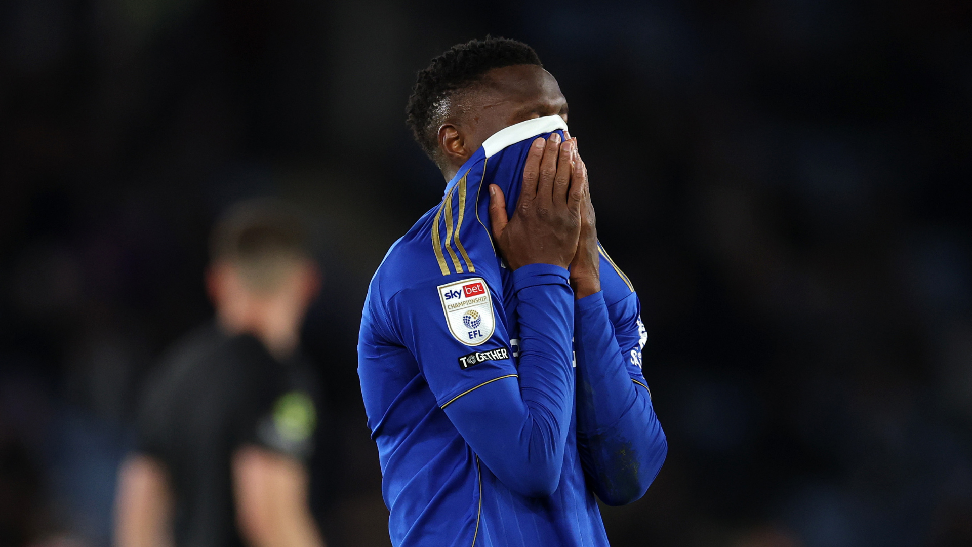 Championship: Coventry win title