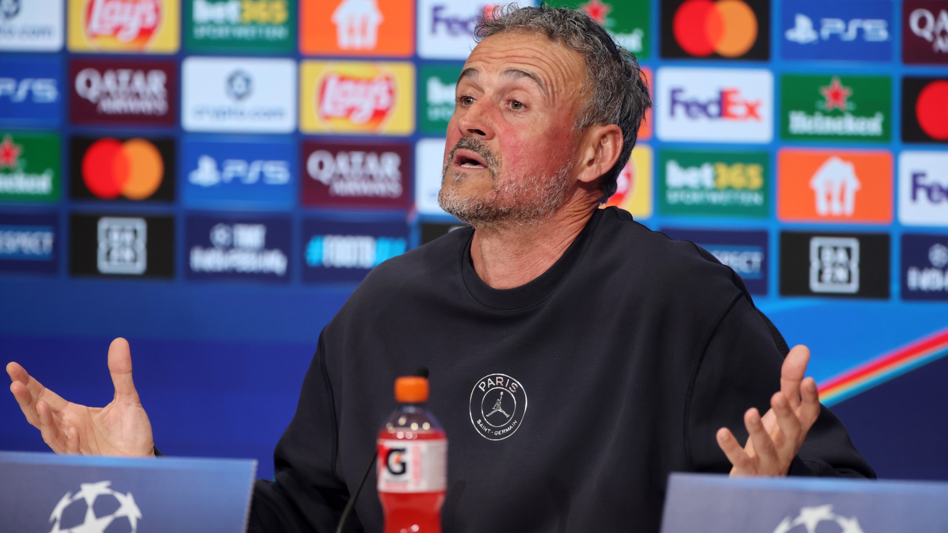 Luis Enrique lauds Bayern Munich